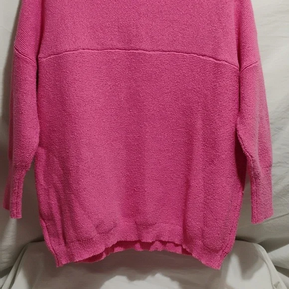Glam Pink Fold Over Cowl Neck Sweater Sz.M Oversized Gently Worn (A-70) - Picture 9 of 9
